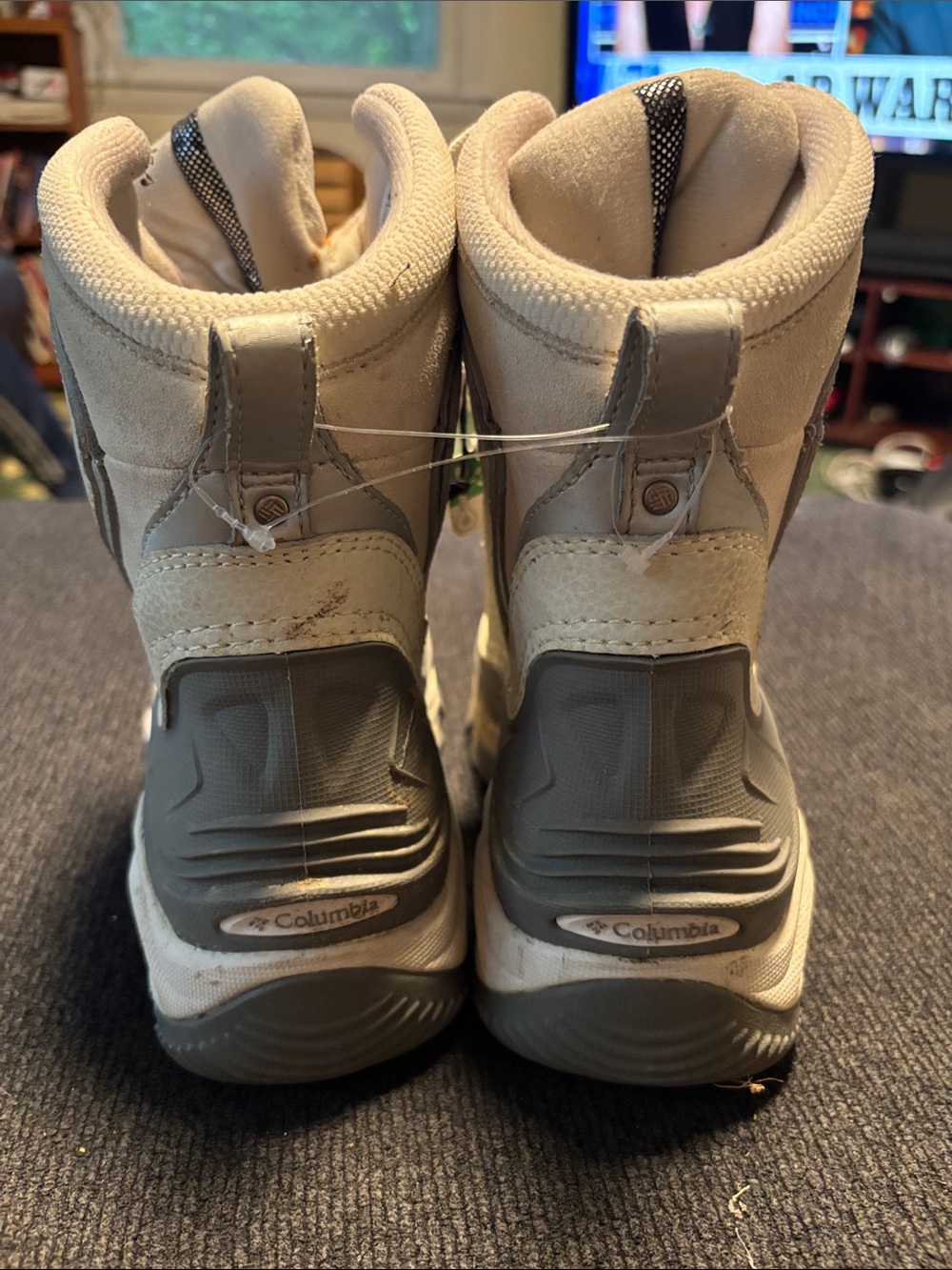 Columbia Men’s Waterproof Snow Boots - Light Gray Cream - Picture 4 of 7